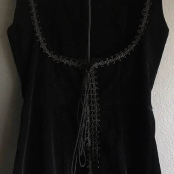 NEW Velvet Lace Up Square Neck Dresss - Picture 4 of 5